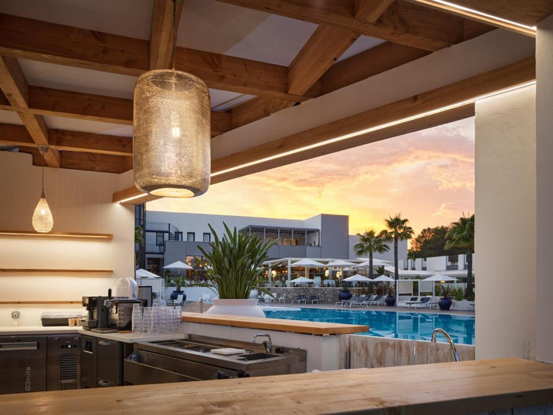 Mouratoglou Hotel & Resort Бйо Екстер'єр фото