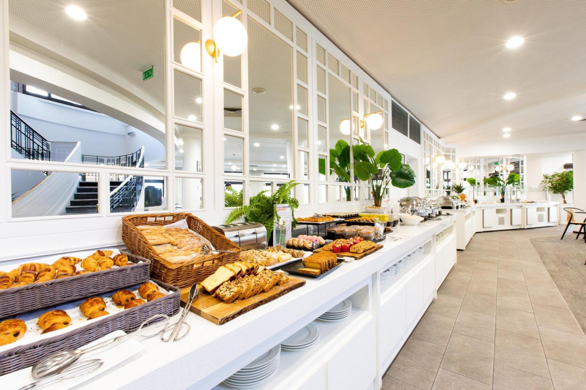 Mouratoglou Hotel & Resort Бйо Екстер'єр фото