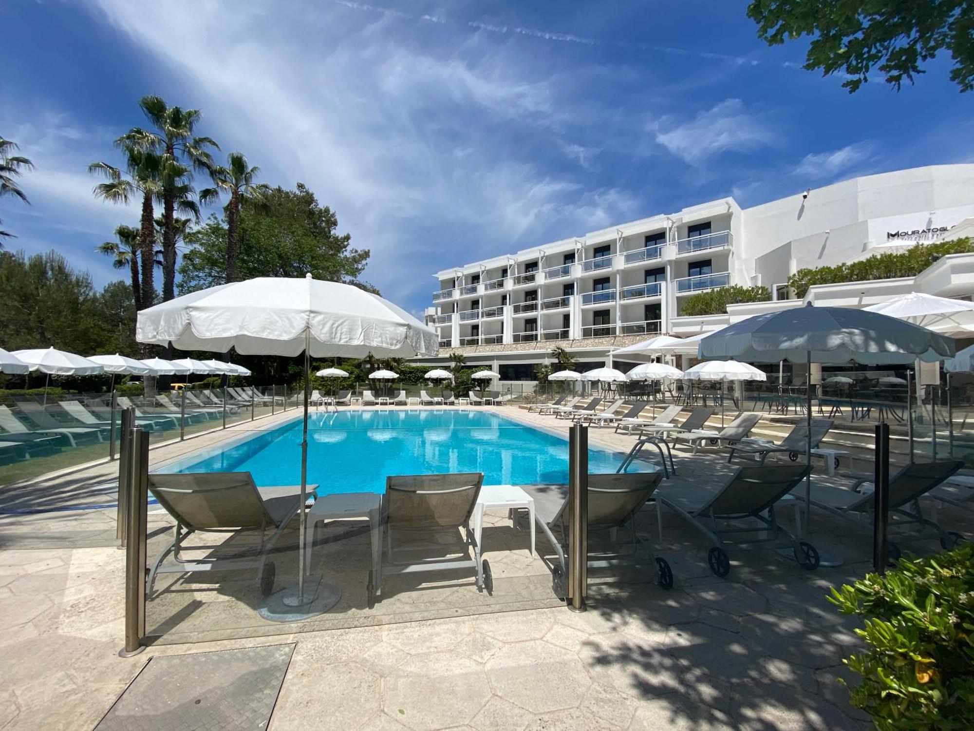 Mouratoglou Hotel & Resort Бйо Екстер'єр фото