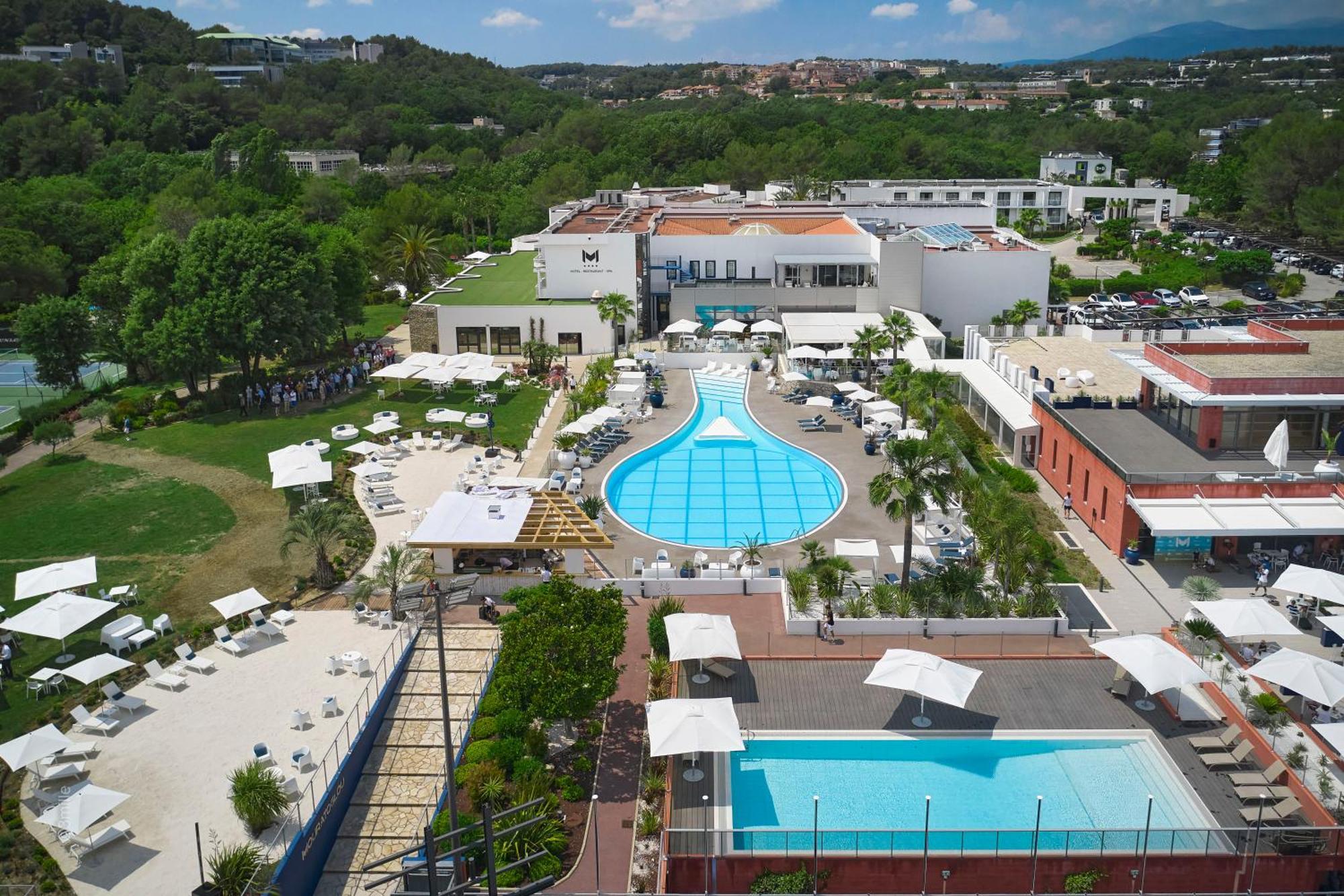 Mouratoglou Hotel & Resort Бйо Екстер'єр фото